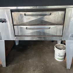 Baker Pride Pizza Oven 