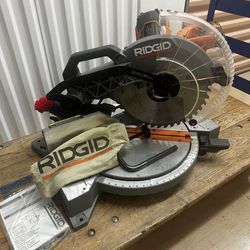 Saw - used- great conditions 100% operable