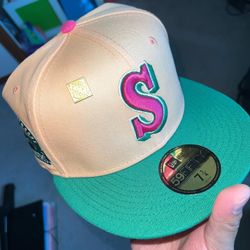 Capsule hat Sz 7 1/4 Fitted