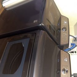 Electric GE Washer & Dryer Set