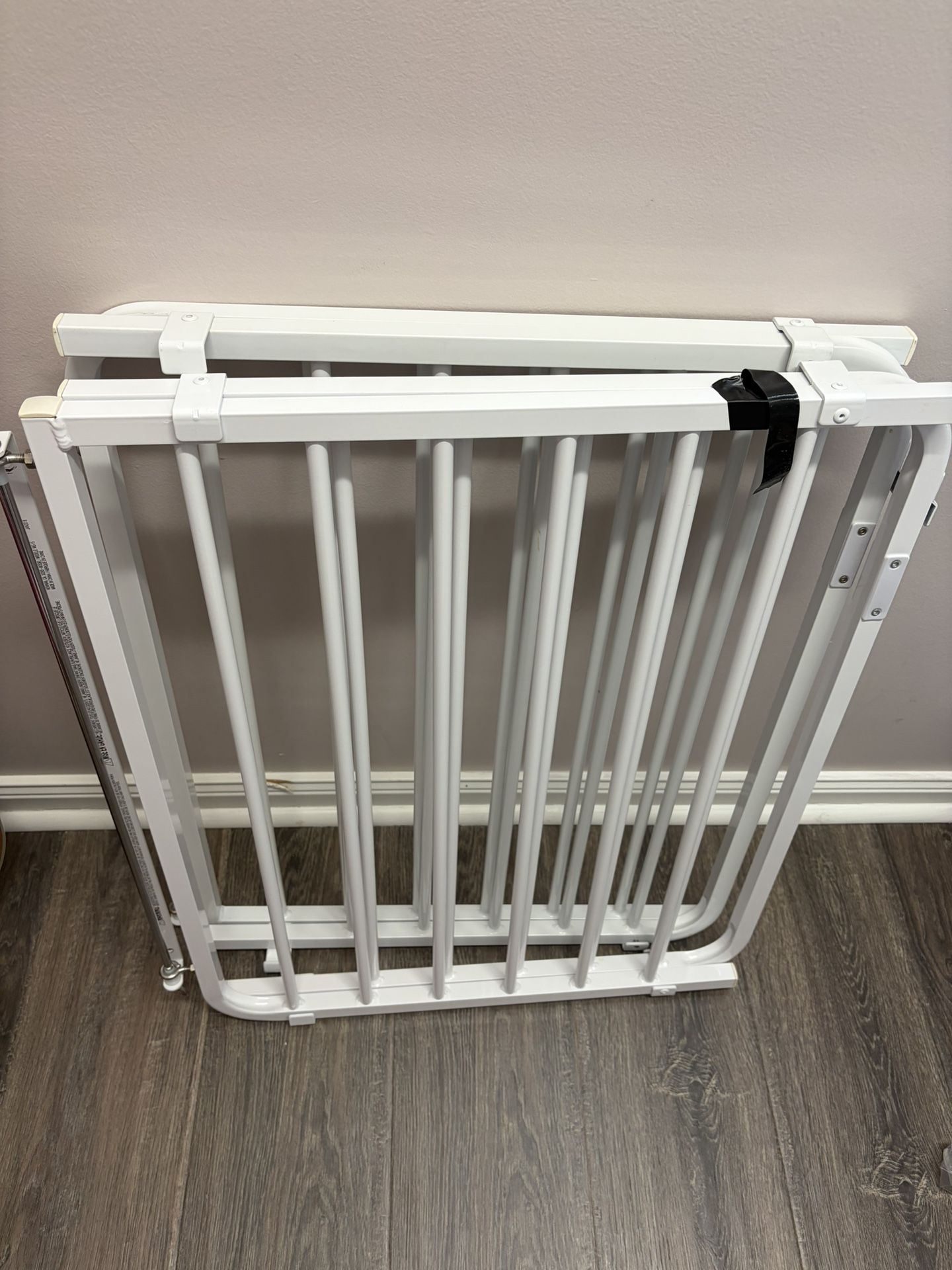 Baby Gate For Stairs/ Adjustable Indoor Dog Gate