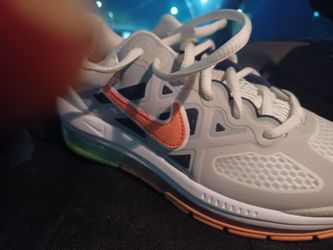 Woman's Nike Air max