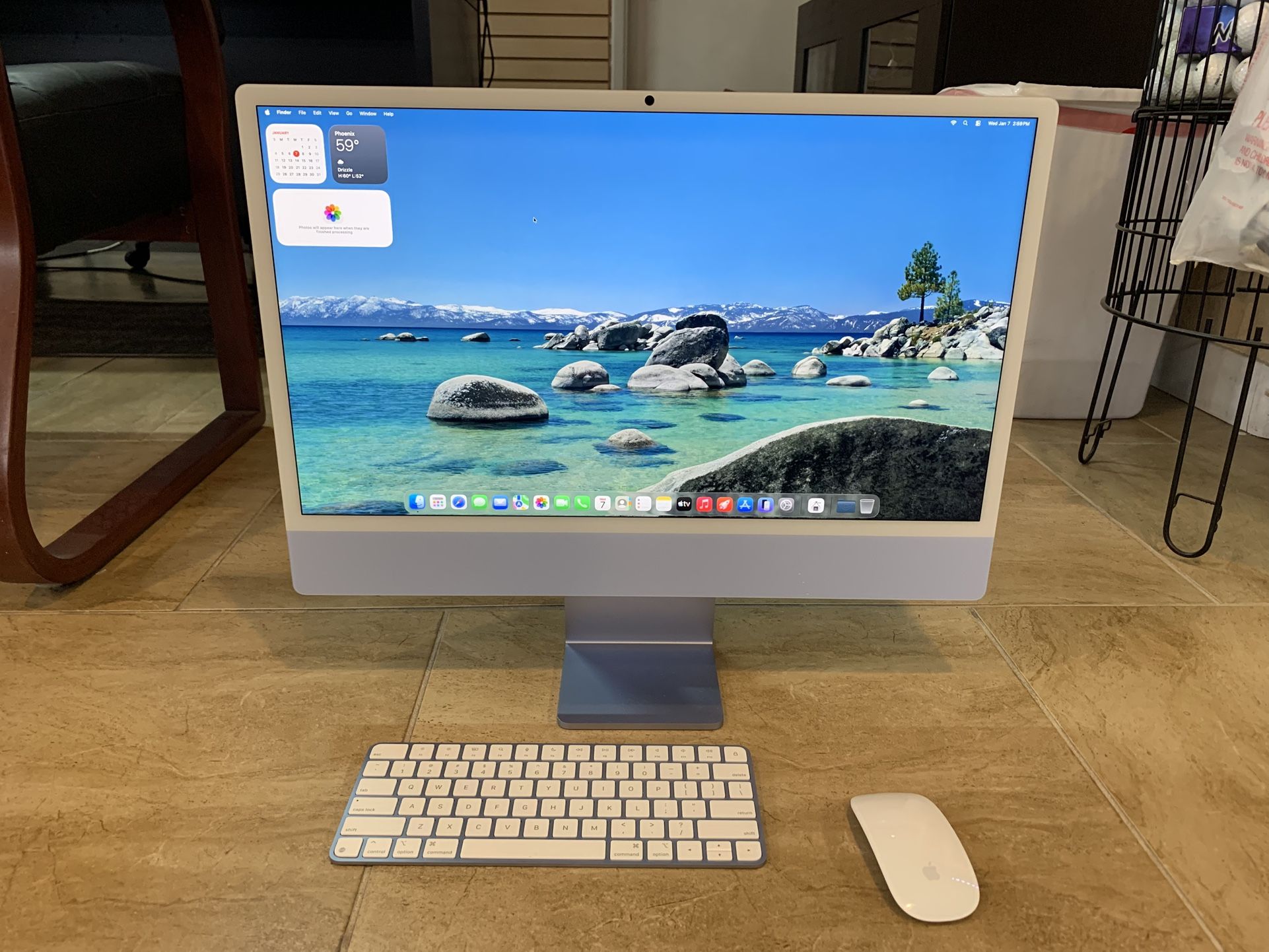 2024 Apple iMac 24” M4 Chip Blue 256GB SSD 16GB RAM