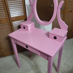 Great Condition* Vanity