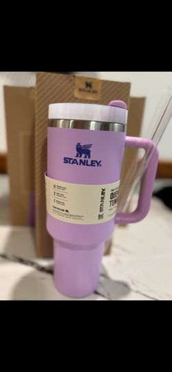 Trending Stanley Cup 40oz