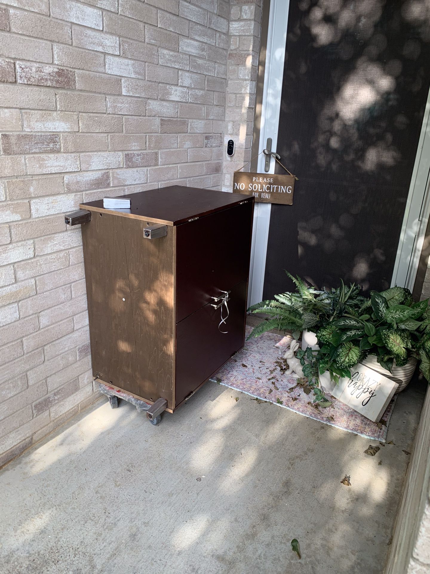 Free Cabinet / Pickup South Denton Only 