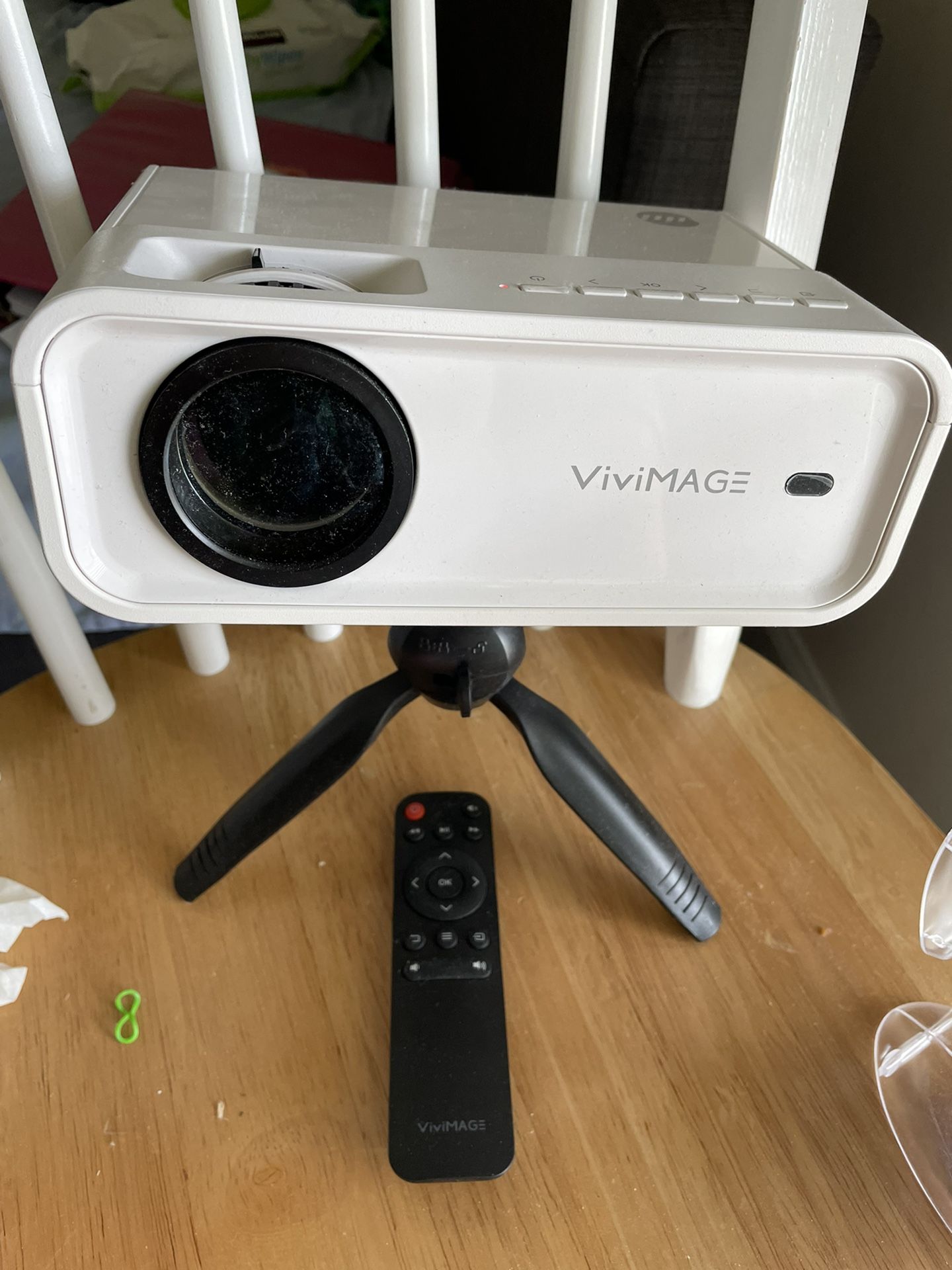 VIVIMAGE Explore 2 Pro Video Wifi Projector, Portable Native 720P Projector with LCD Display,250'' Large Screen, Built-in Dual Speaker, Compatible wit