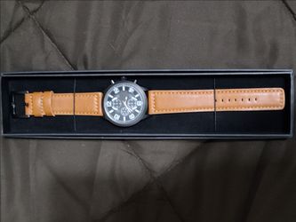 THE WATCH STUDIO .