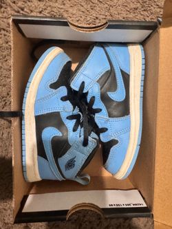 Nikes size 8c brand new