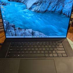 Dell XPS 17 Inch Laptop-i9/32gb/Rtx 3060/512gb