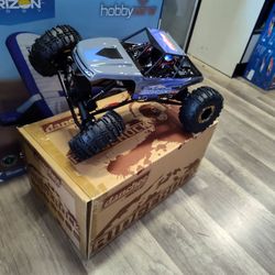 Danchee RidgeRock RC Rock Crawler with front and rear steering
