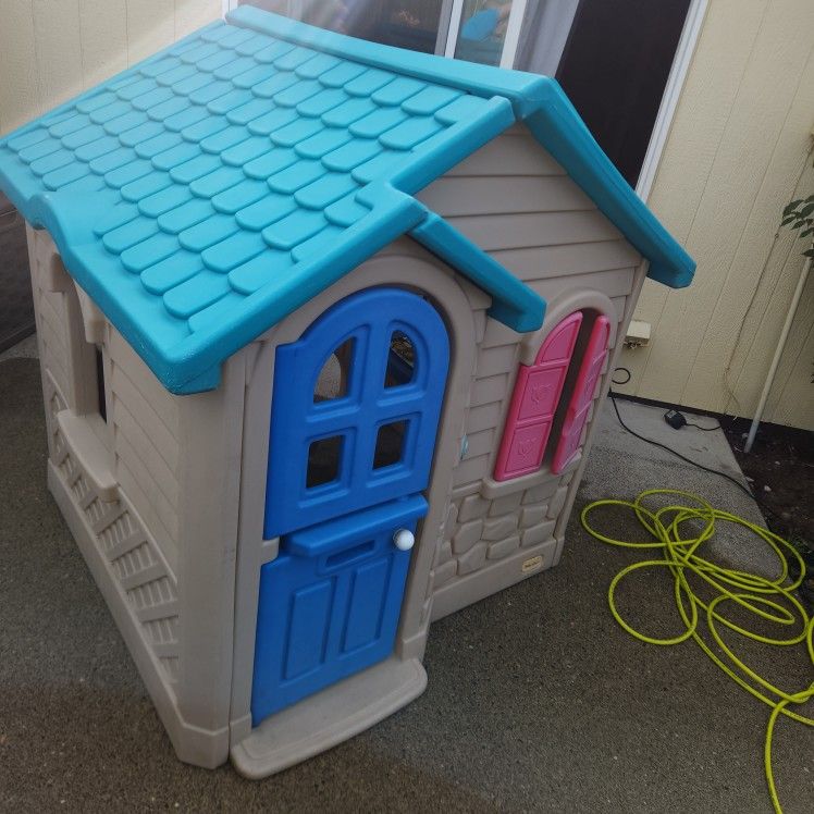 Little Tikes 90s Playhouse