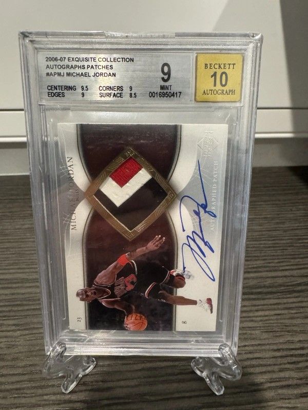 2006 Exquisite Collection Michael Jordan Auto Patch #APMJ /100 BGS 9 / 10 auto