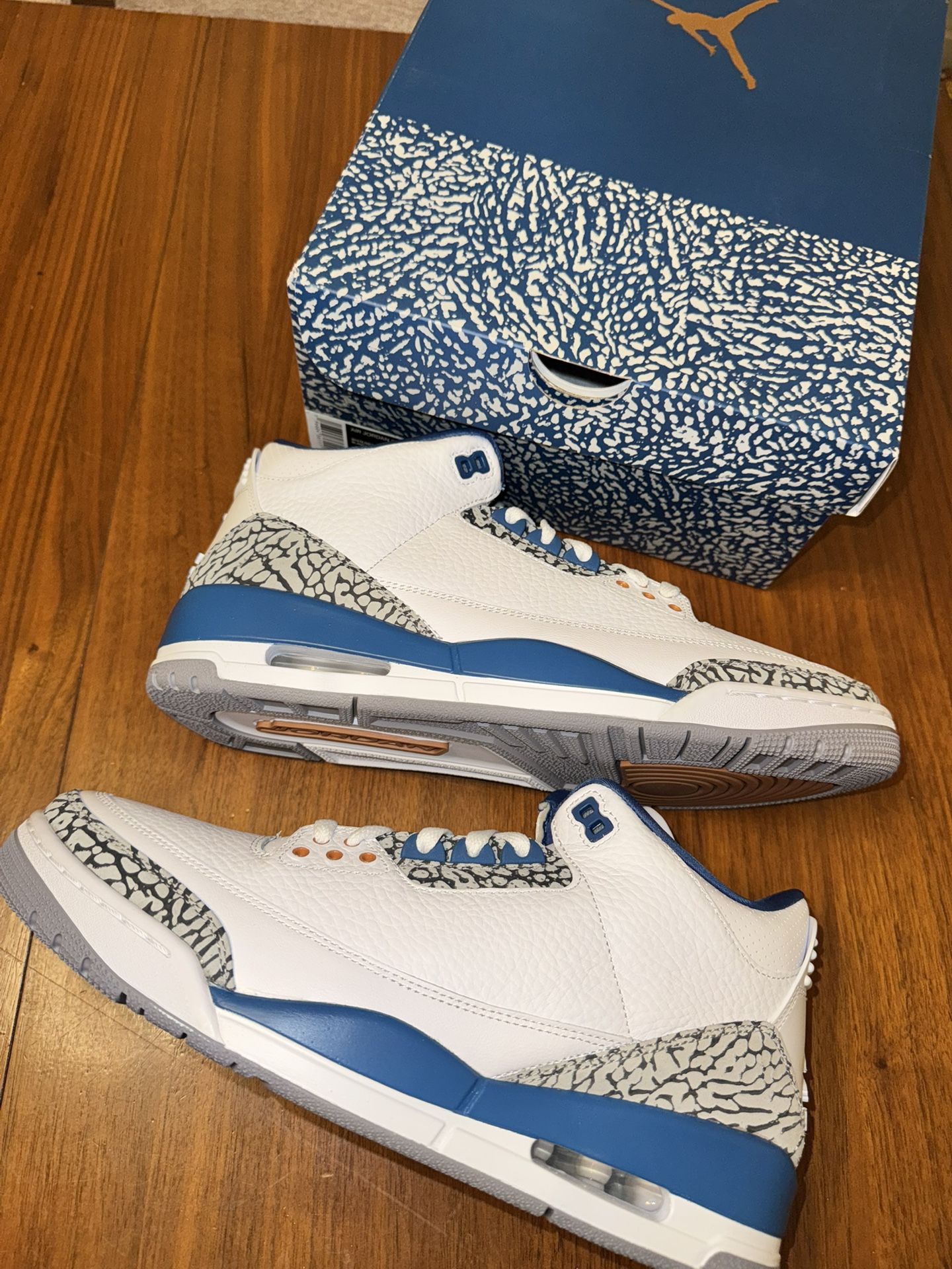 Size 10-Air Jordan 3 Retro "WIZARDS"