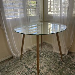 Glass round table
