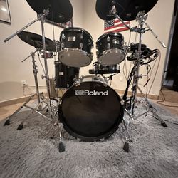 Roland  VAD 506 Complete Drum Set-Ready To Play 