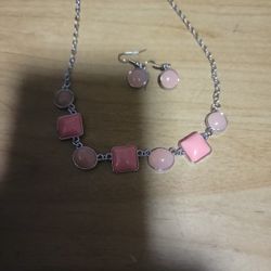 Peach Colored Beaded Necklace With Matching Earrings Stainless Steel 