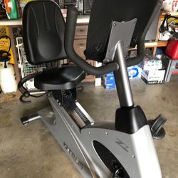 True Z7 Exercise Bike
