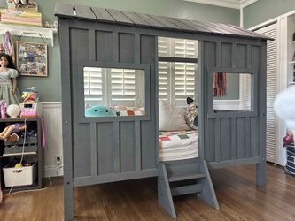 Children's Cabin Bed