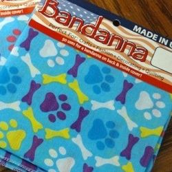 New ! 2  DOG  BANDANNAS/  $1