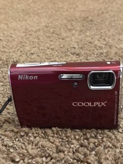 Nikon Coolpix S52 9MP Digital Camera Zoom with 3x Optical Vibration Reduction Zoom