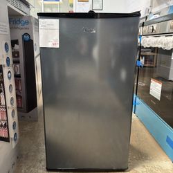 New Midea Compact Refrigerator 3.3 Cu Ft