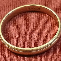 10k Yellow Gold Simple Ring