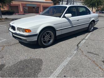 2000 BMW 740iL