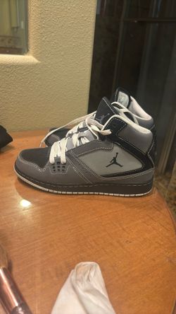 Jordans Kids 4.5