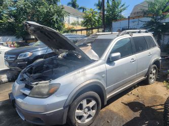 03-06 MITSUBISHI OUTLANDER PARTS!