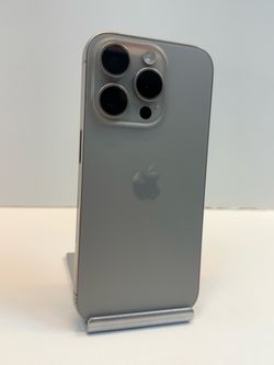 Apple iPhone 15 PRO 128gb. ( Unlocked Phone )