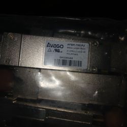 Avago Juniper Networks Avago 40GB MTP/MPO QSFP+ 850nm 150m QSFP+ Optical Transceiver AFBR-79EQPZ