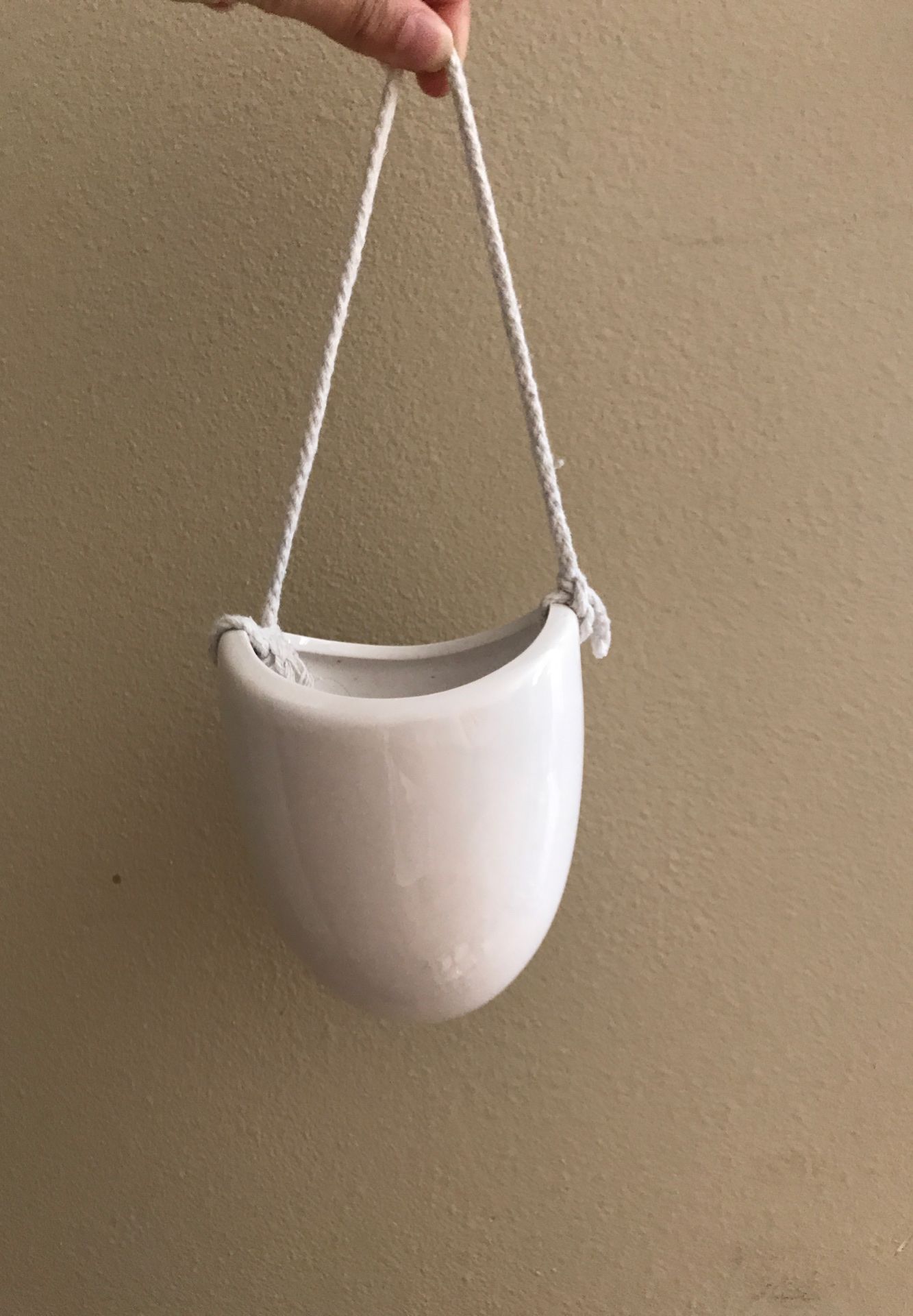 Hanging pots for plants or candles