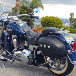 2013 Harley Davidson Deluxe / Flstn