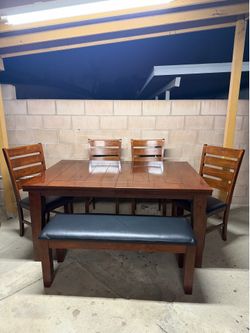 Dining Table Set