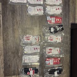 New Under Armour Football Gloves (College Team Issue)