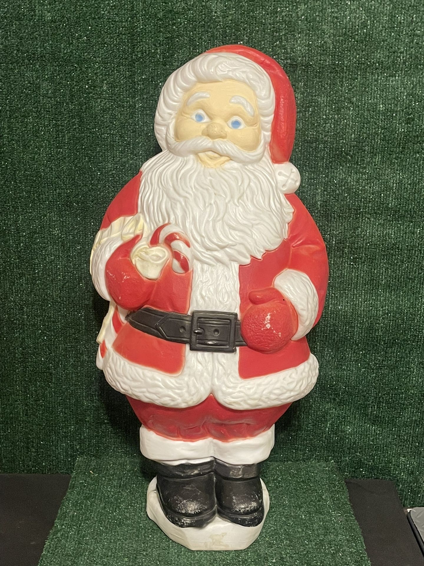 Vtg 29” Santa Claus Blow Mold W/candy Cane Light Up 1999 Grand https://offerup.com/redirect/?o=VmVudHVyZS5GYXN0 Ship