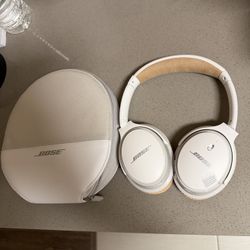 Boss SoundLink Around-Ear Wireless Headphones II-White