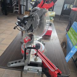 Sliding Miter Saw 
