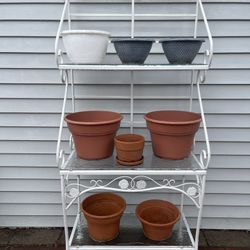 Plastic Planter Pots