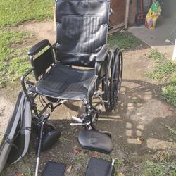 Wheel Chair With Pads Seats Like New