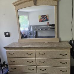 Queen Bedroom Set
