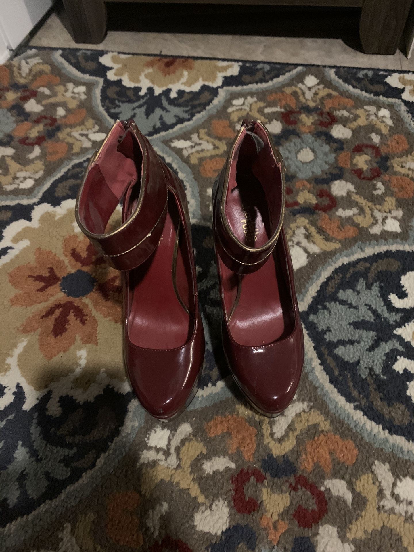 Charlotte Russe burgundy size 6 heels