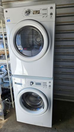 GE stacked washer and dryer set ELECTRIC