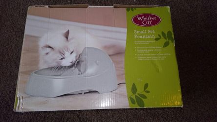 Whisker City small pet fountain holds 40 oz