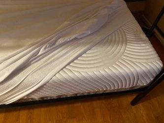 Twin metal Bunkbed with mattress