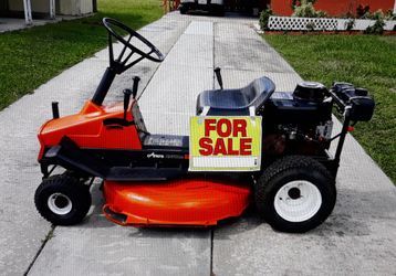 ARIENS RM1132E LAWNMOWER RIDING  12HP ENGINE  I WAS $700. BUT THEN $350 .  GOOD RUN LITTLE  PROBLEM  SHIFT NEED FIX .