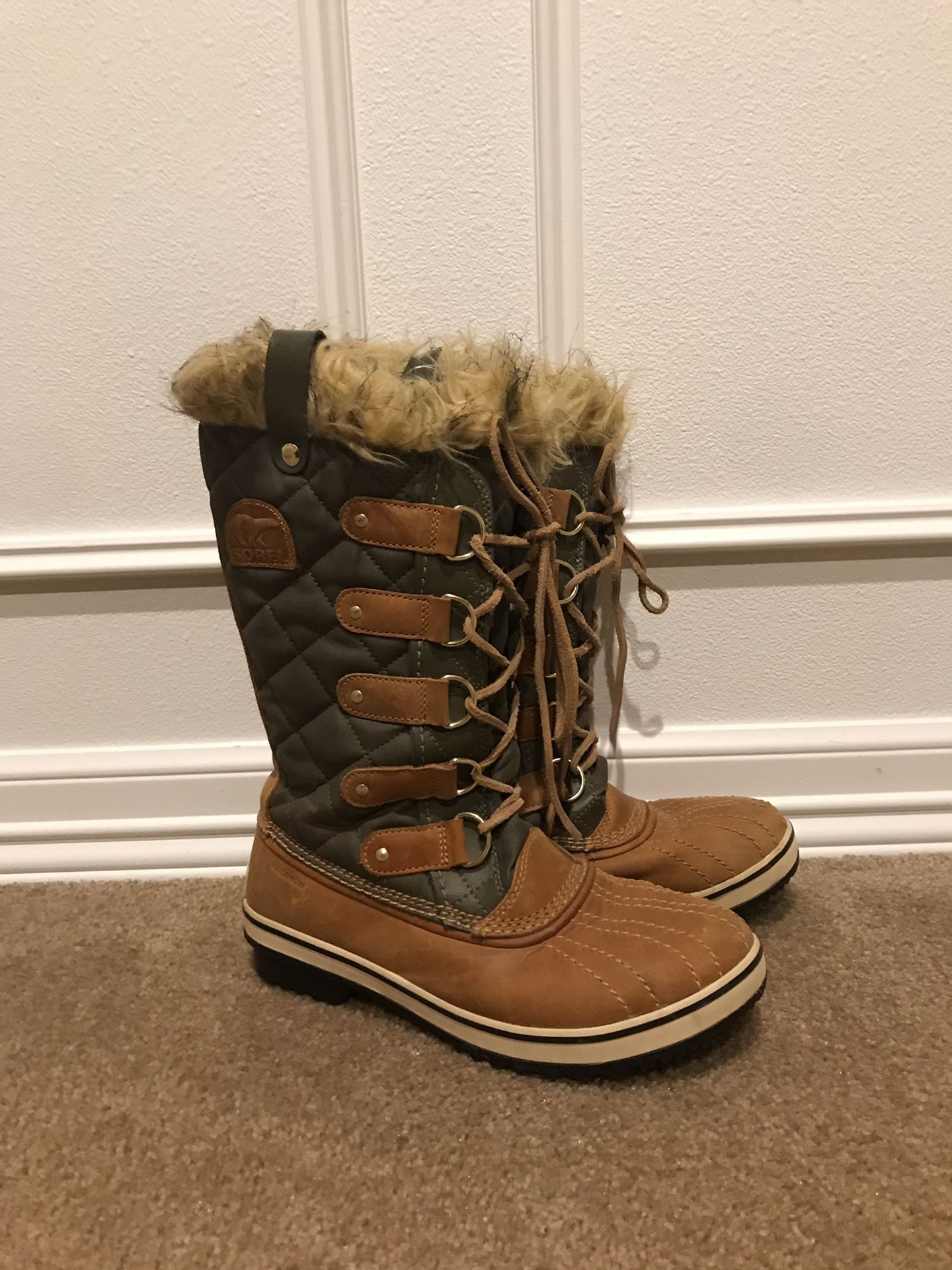 Sorel Tofino Women’s Size 7 Boots