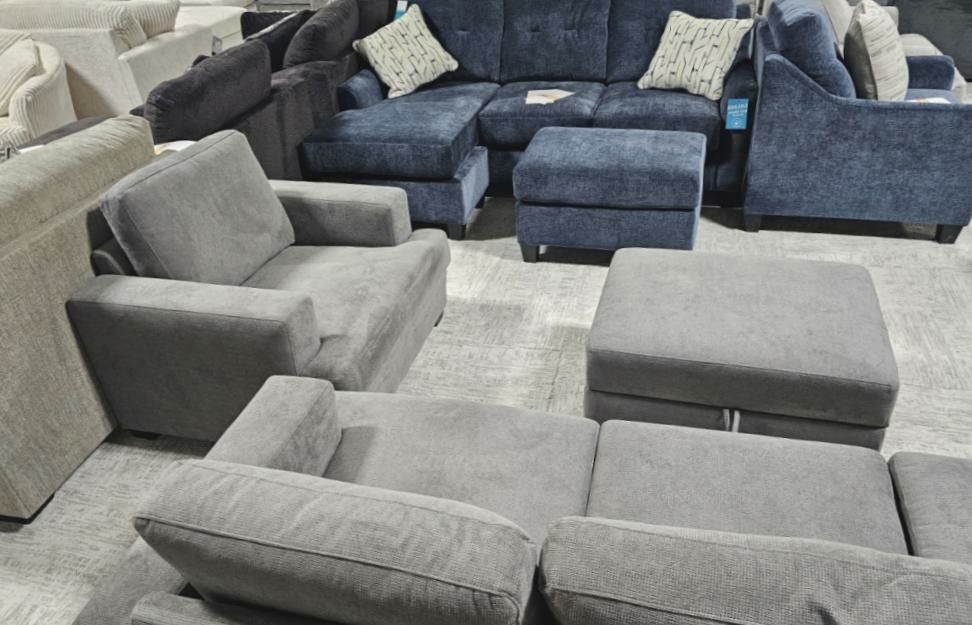 Sectionals, sofas, recliners & MORE! !!