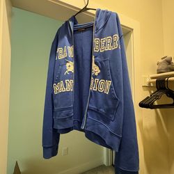 Unwanted Strawberry Mansion full zip L